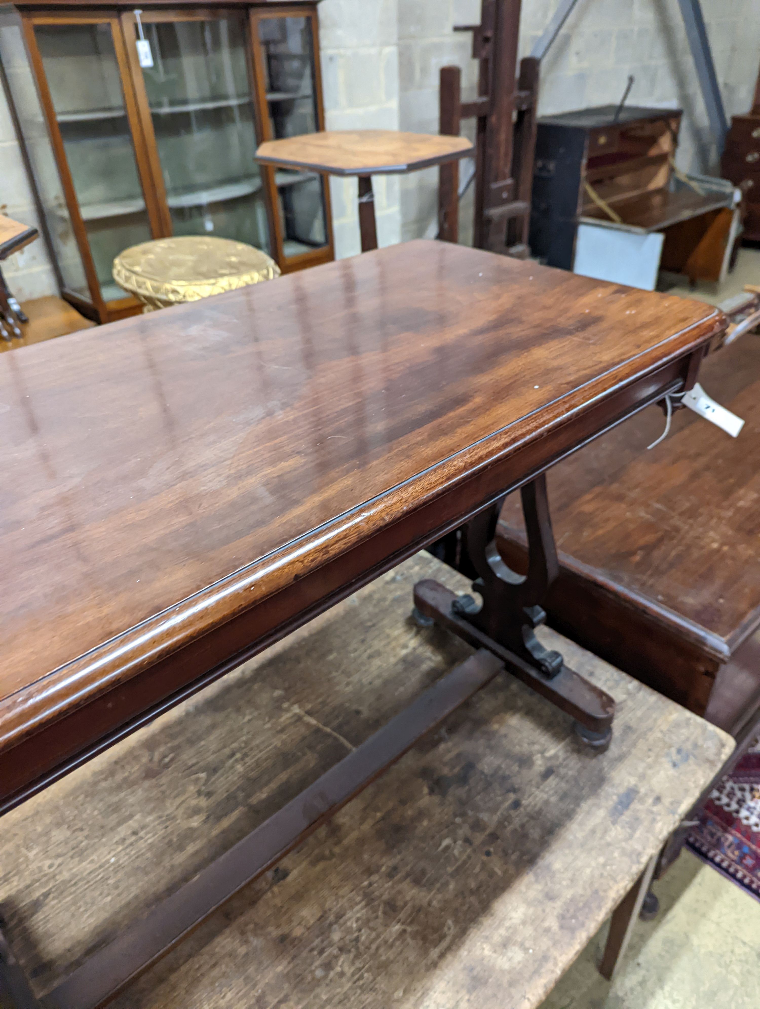 A Victorian mahogany stretcher centre table. W-92cm, D-49cm, H-72cm.